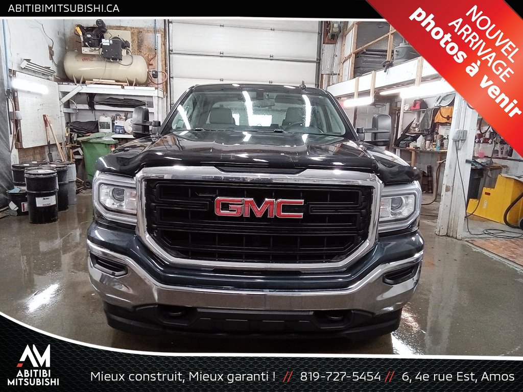 GMC Sierra 1500 4WD Crew Cab 2017 à Amos, Québec - 2 - w1024h768px