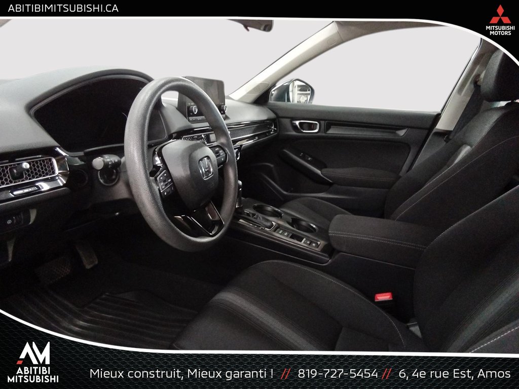 Honda Civic Hatchback LX 2022 à Amos, Québec - 9 - w1024h768px