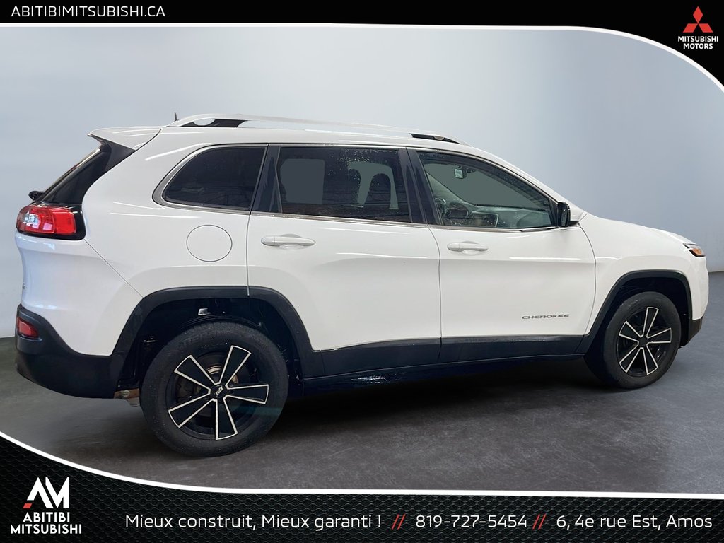 2016 Jeep Cherokee North in Amos, Quebec - 8 - w1024h768px