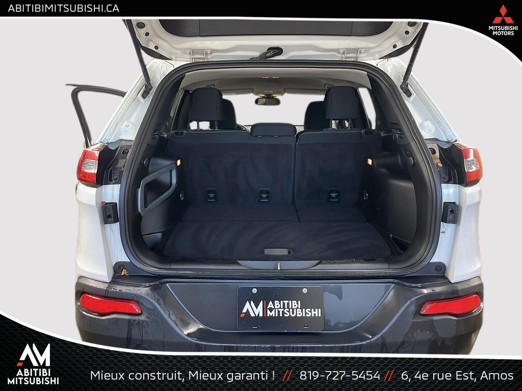 2016 Jeep Cherokee North in Amos, Quebec - 17 - w1024h768px