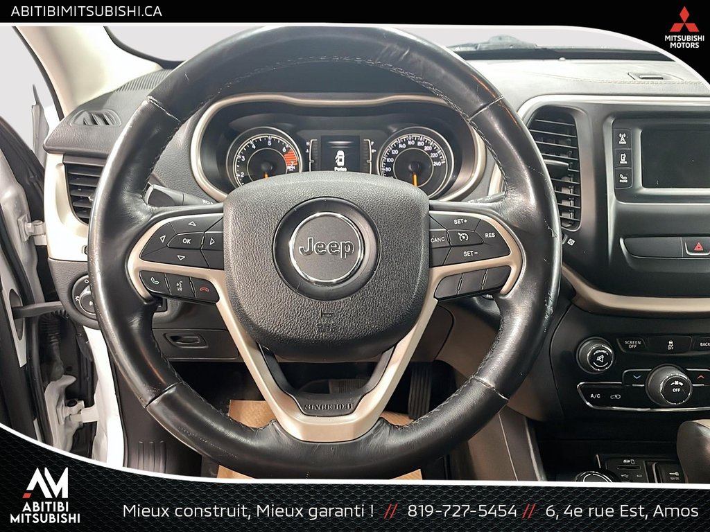 2016 Jeep Cherokee North in Amos, Quebec - 13 - w1024h768px