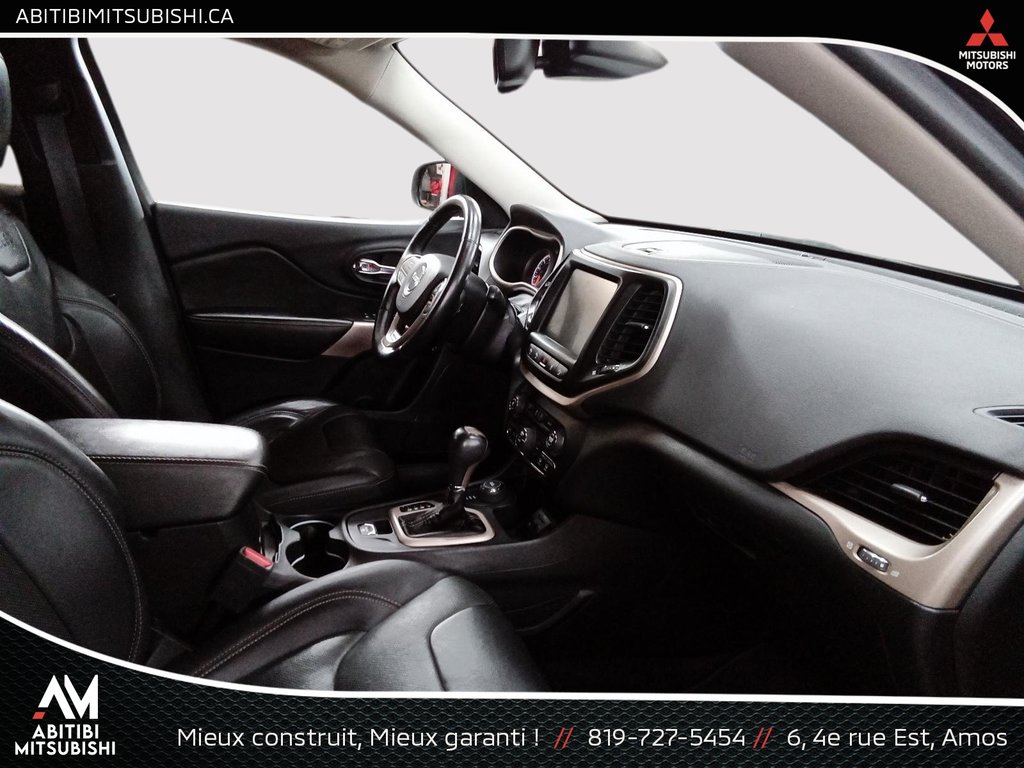 2017 Jeep Cherokee Limited in Amos, Quebec - 15 - w1024h768px