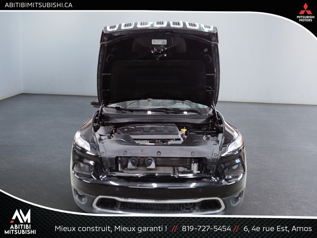 2017 Jeep Cherokee Limited in Amos, Quebec - 21 - w1024h768px
