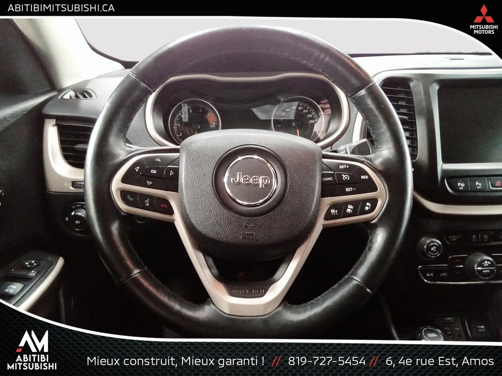2017 Jeep Cherokee Limited in Amos, Quebec - 14 - w1024h768px