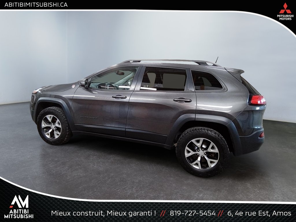 Jeep Cherokee Trailhawk 2018 à Amos, Québec - 4 - w1024h768px
