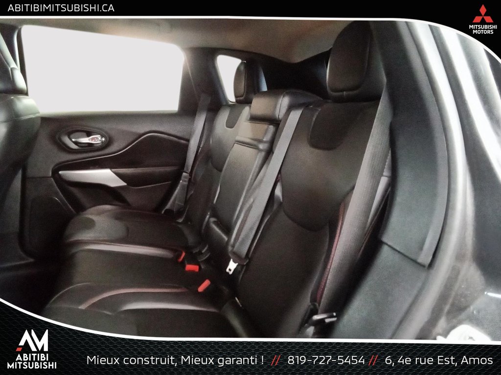 Jeep Cherokee Trailhawk 2018 à Amos, Québec - 18 - w1024h768px