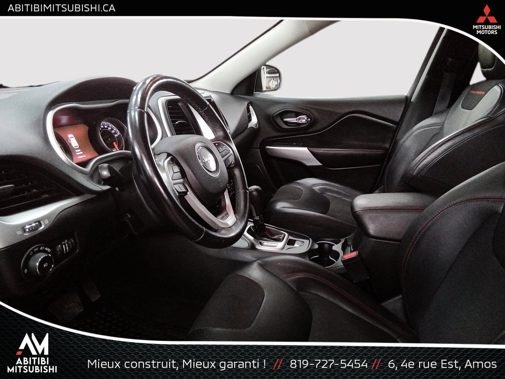 Jeep Cherokee Trailhawk 2018 à Amos, Québec - 9 - w1024h768px