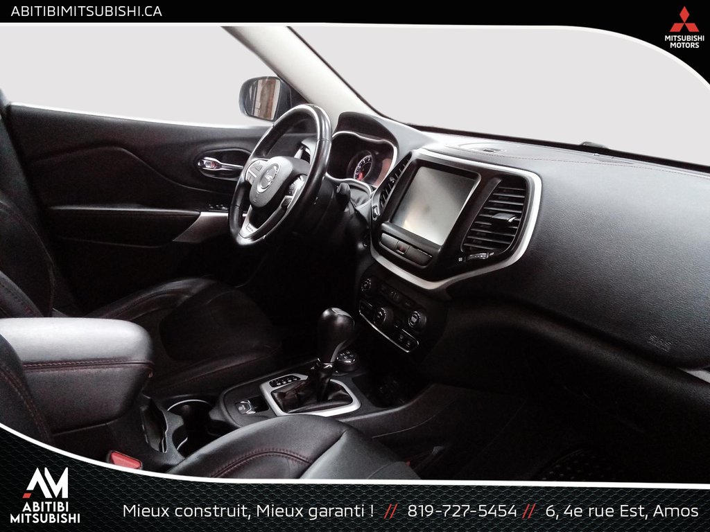 Jeep Cherokee Trailhawk 2018 à Amos, Québec - 15 - w1024h768px