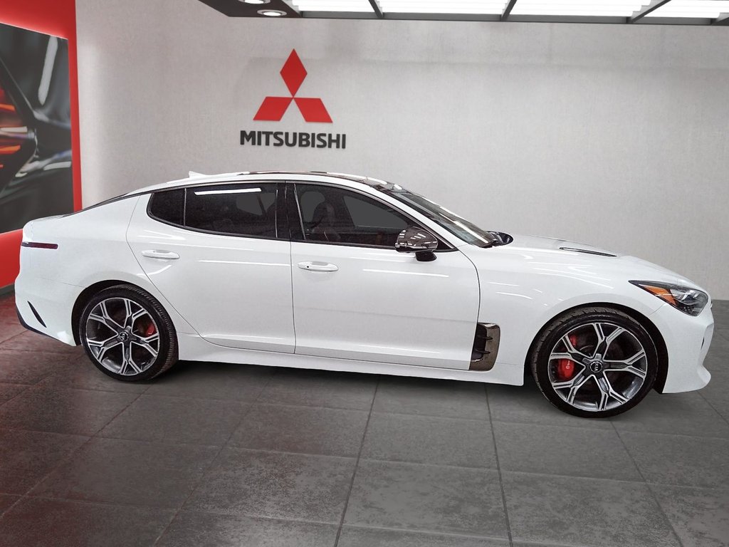 2019 Kia Stinger in Amos, Quebec - 9 - w1024h768px