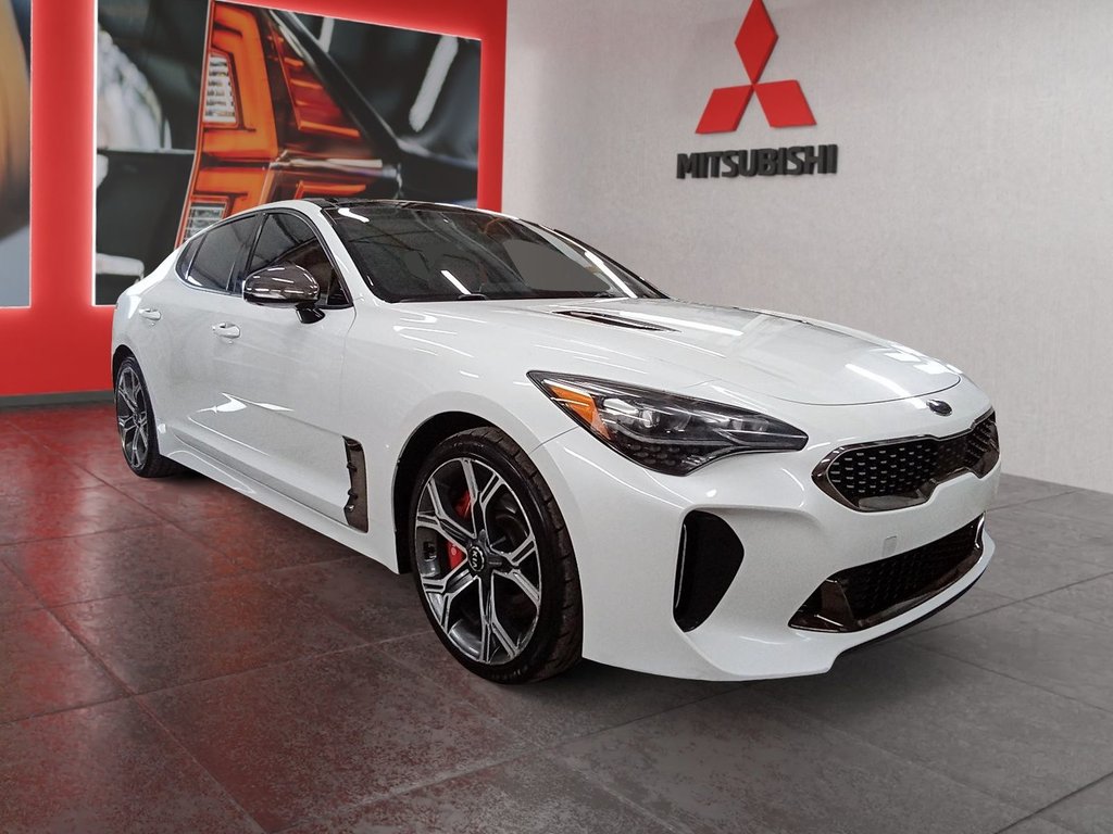 2019 Kia Stinger in Amos, Quebec - 2 - w1024h768px