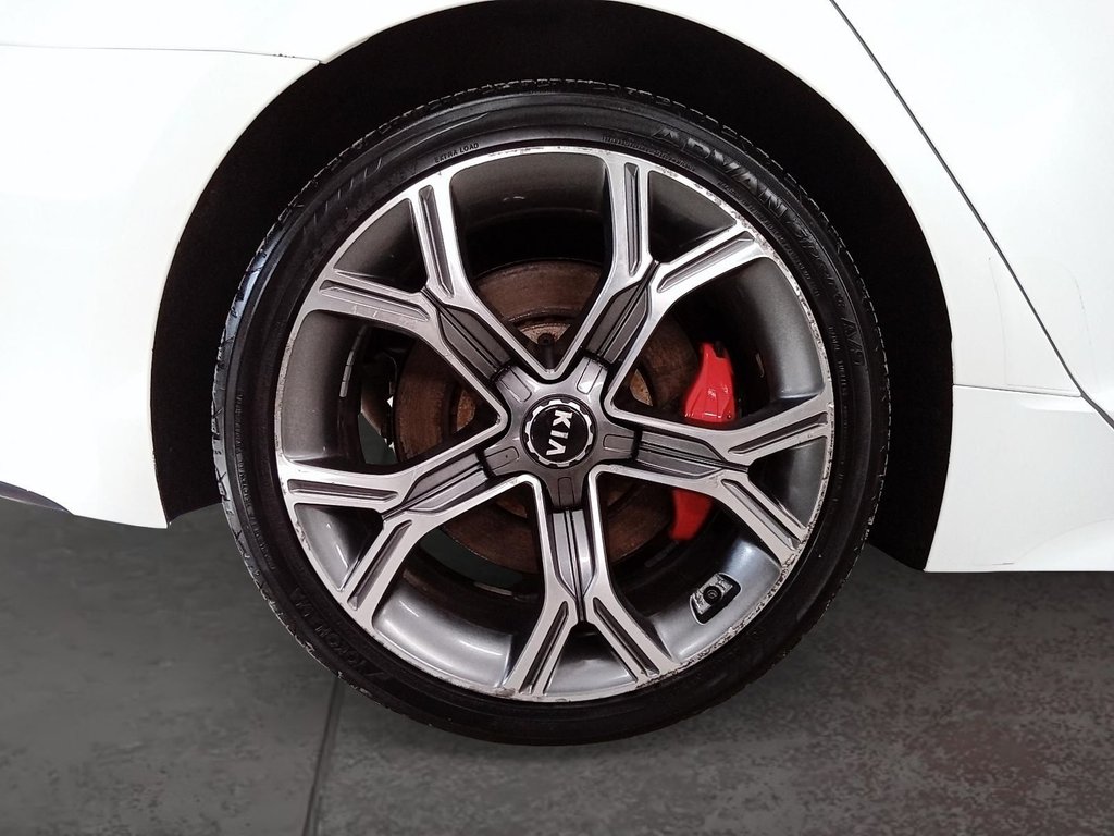 2019 Kia Stinger in Amos, Quebec - 21 - w1024h768px