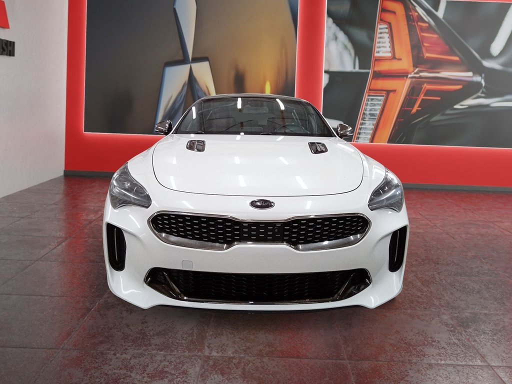 2019 Kia Stinger in Amos, Quebec - 3 - w1024h768px