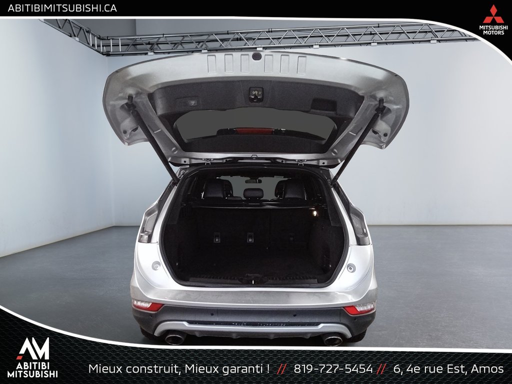 Lincoln MKC Select 2017 à Amos, Québec - 20 - w1024h768px