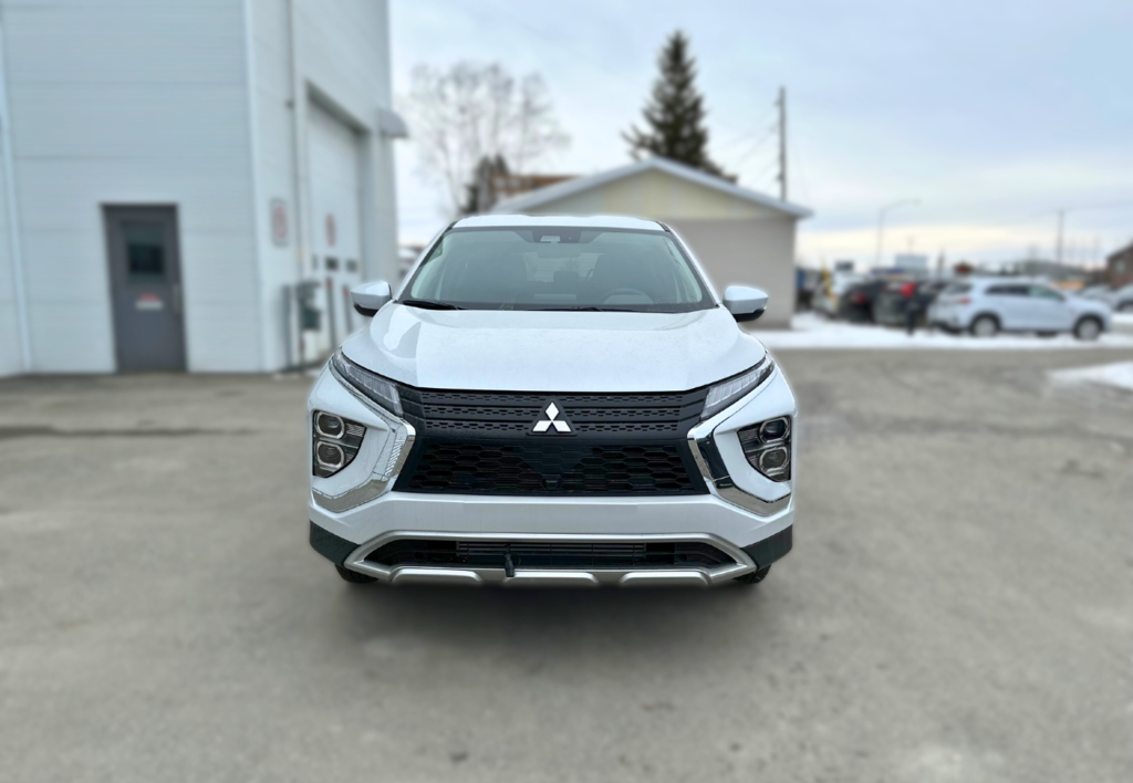 2024  ECLIPSE CROSS SE in Amos, Quebec - 8 - w1024h768px