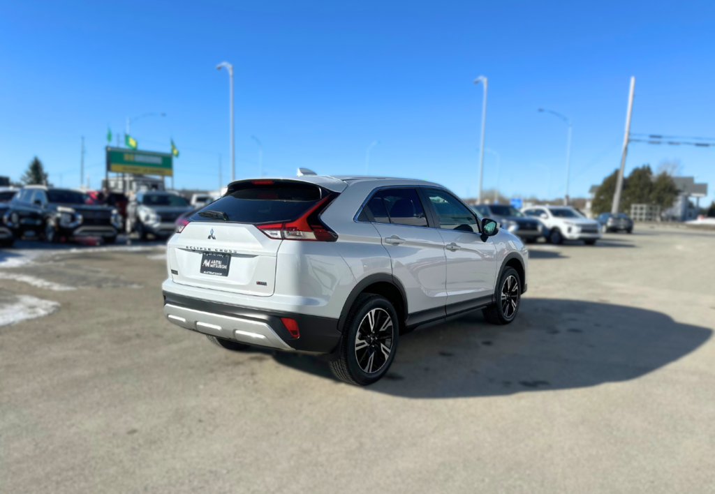 2024  ECLIPSE CROSS SE in Amos, Quebec - 2 - w1024h768px