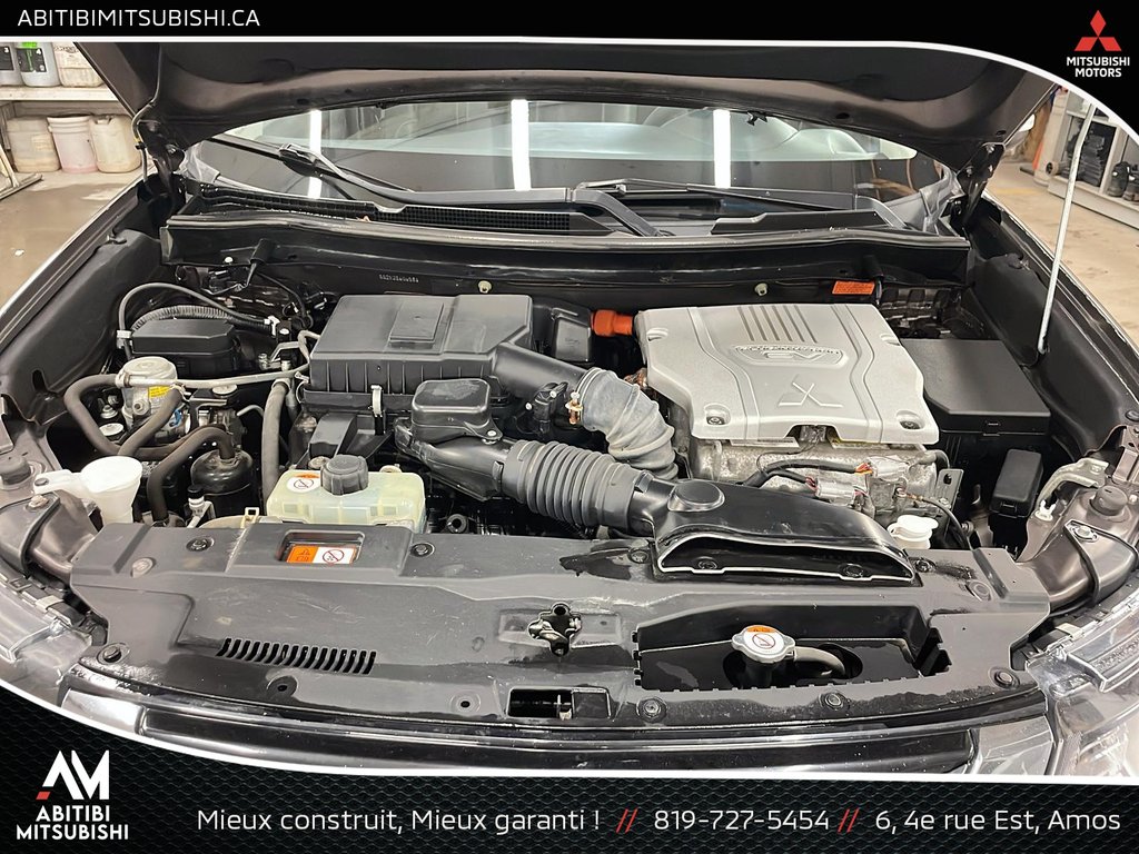 Mitsubishi OUTLANDER PHEV  2018 à Amos, Québec - 23 - w1024h768px