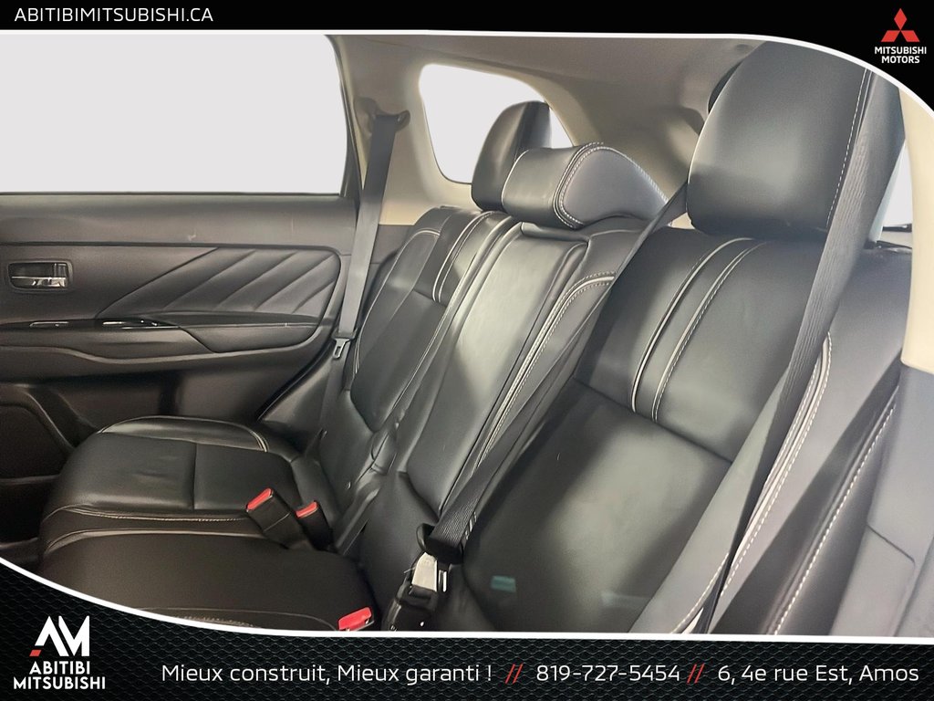 Mitsubishi OUTLANDER PHEV  2018 à Amos, Québec - 19 - w1024h768px