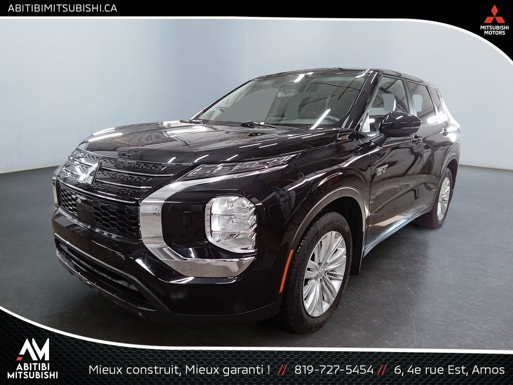 2023 Mitsubishi OUTLANDER PHEV ES in Amos, Quebec - 3 - w1024h768px