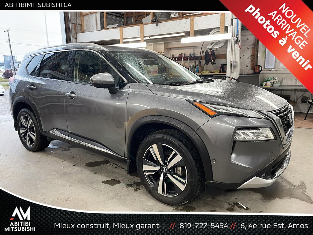 Nissan Rogue Platinum 2022 à Amos, Québec - 1 - w1024h768px