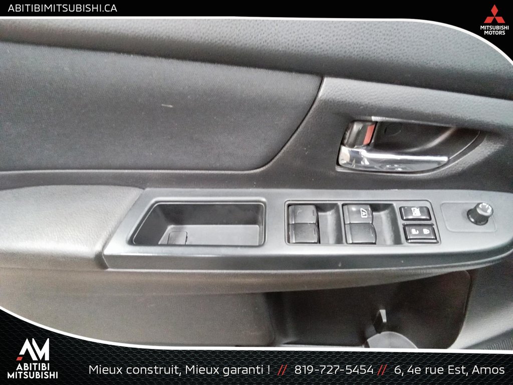2013 Subaru XV Crosstrek in Amos, Quebec - 11 - w1024h768px