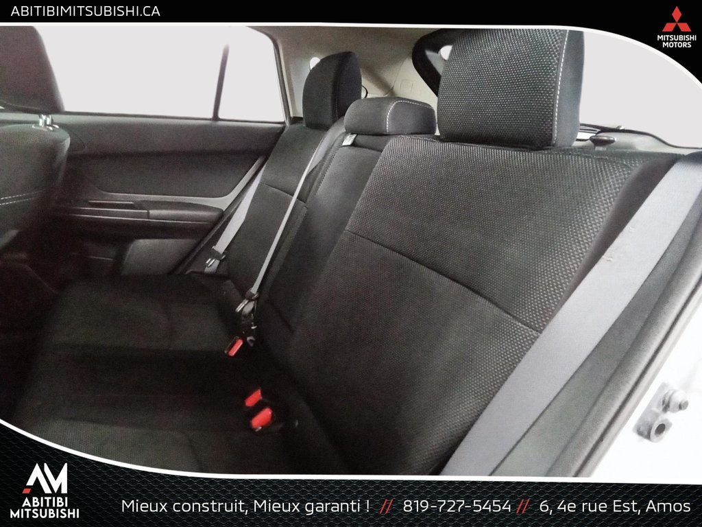 2013 Subaru XV Crosstrek in Amos, Quebec - 17 - w1024h768px