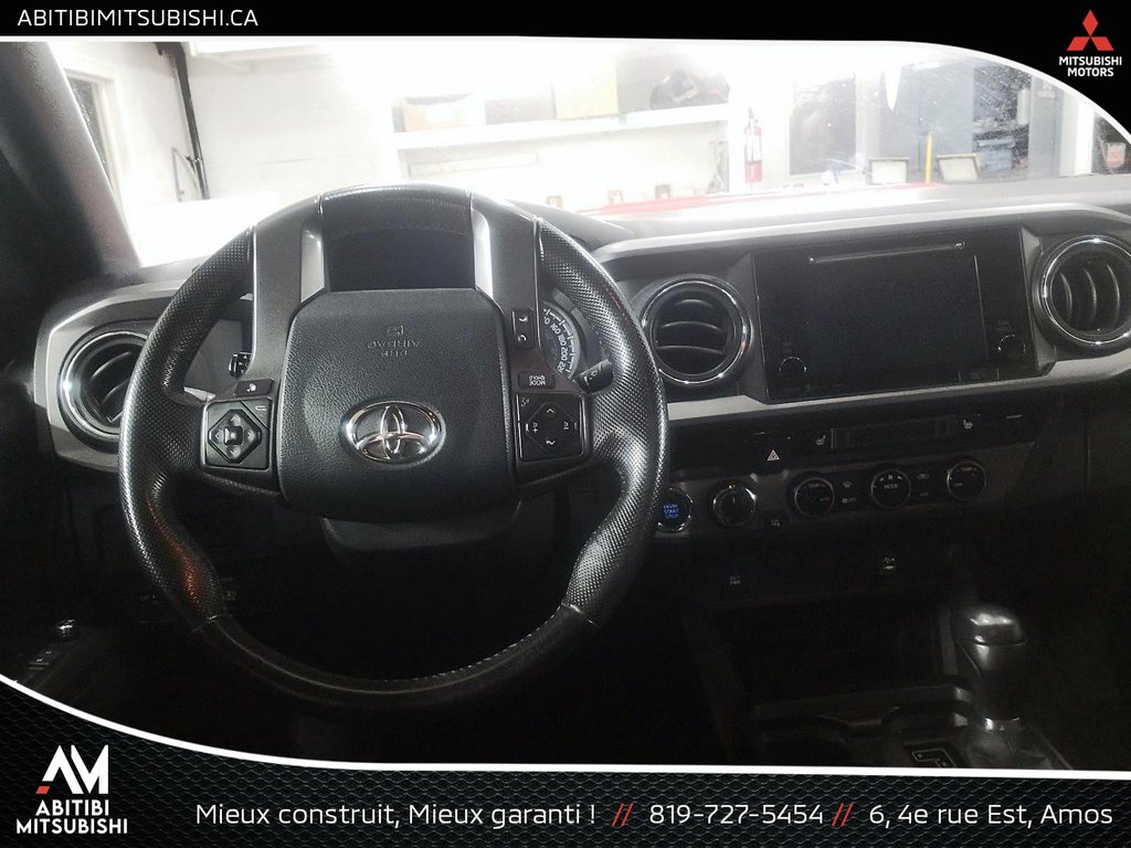 2015  Tacoma 4X4 Double Cab V6 in Amos, Quebec - 23 - w1024h768px