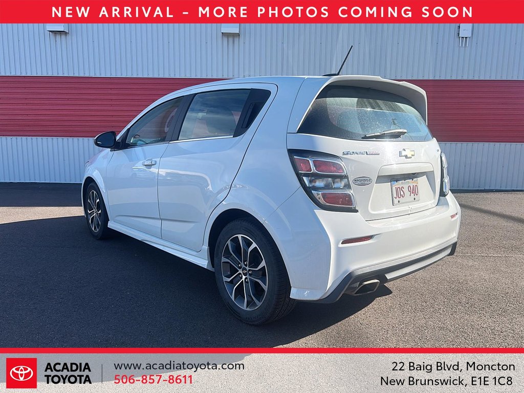 2017 Chevrolet Sonic LT in Moncton, New Brunswick - 4 - w1024h768px