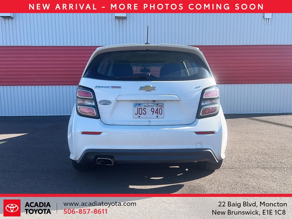 2017 Chevrolet Sonic LT in Moncton, New Brunswick - 3 - w1024h768px