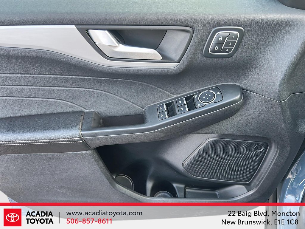 2025 Ford Escape Platinum in Moncton, New Brunswick - 11 - w1024h768px