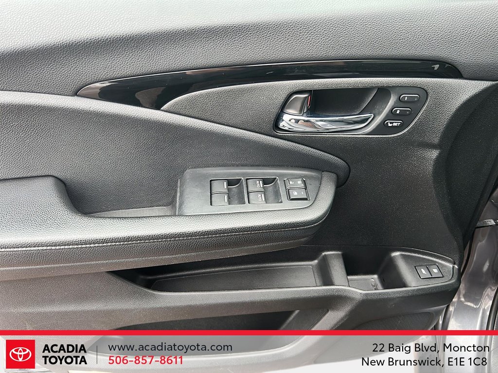 2022 Honda Pilot Touring 7-Passenger in Moncton, New Brunswick - 11 - w1024h768px