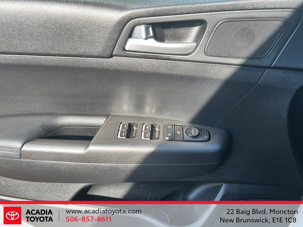 2020 Kia Sportage in Moncton, New Brunswick - 11 - w1024h768px