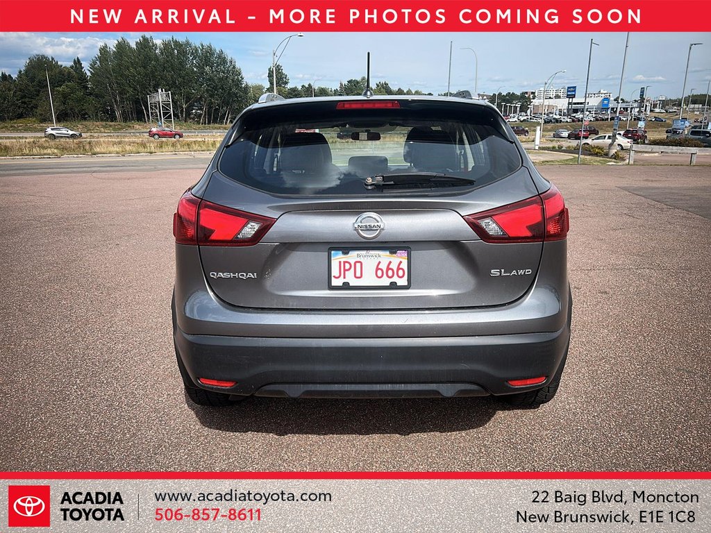 2018 Nissan Qashqai in Moncton, New Brunswick - 3 - w1024h768px