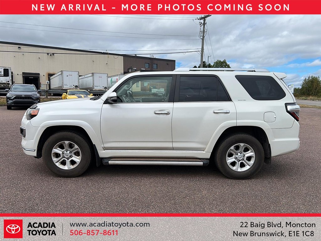 2017 Toyota 4Runner SR5 in Moncton, New Brunswick - 5 - w1024h768px