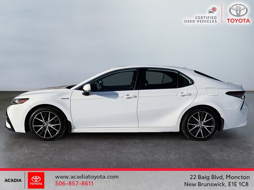 2021 Toyota Camry Hybrid SE in Moncton, New Brunswick - 5 - w1024h768px