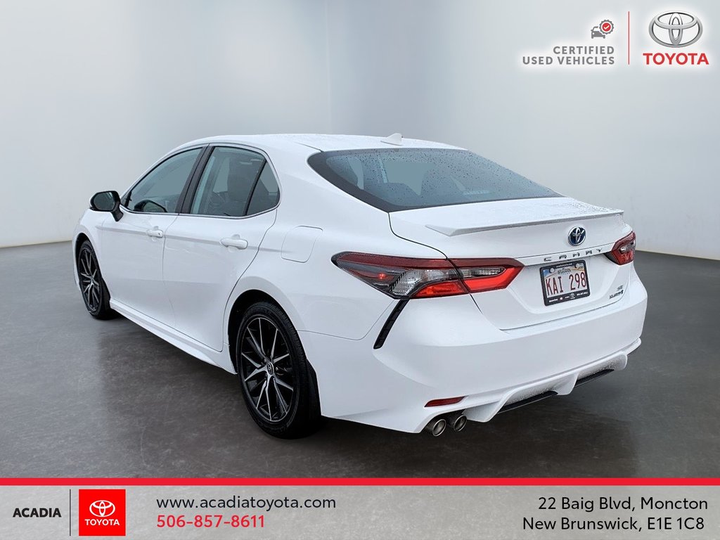 2022 Toyota Camry Hybrid SE in Moncton, New Brunswick - 4 - w1024h768px