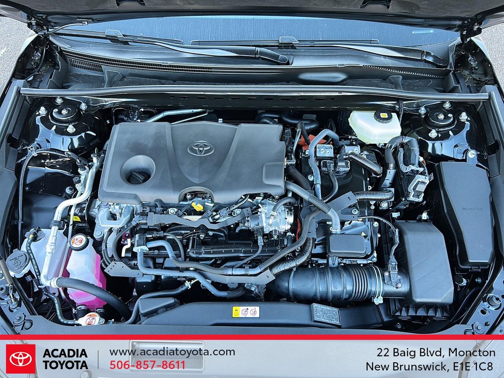 2025 Toyota Camry Hybrid XLE in Moncton, New Brunswick - 8 - w1024h768px