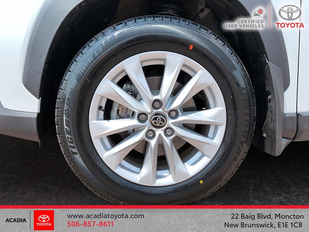 2022 Toyota COROLLA CROSS LE in Moncton, New Brunswick - 7 - w1024h768px