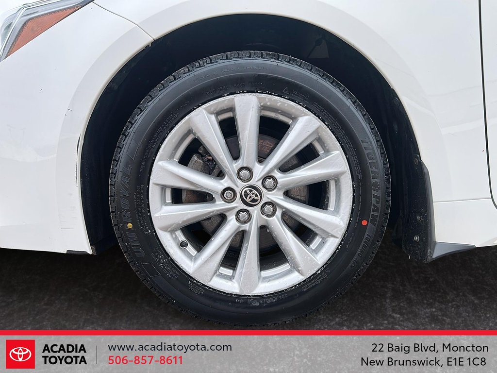 2023 Toyota Corolla Hatchback in Moncton, New Brunswick - 7 - w1024h768px