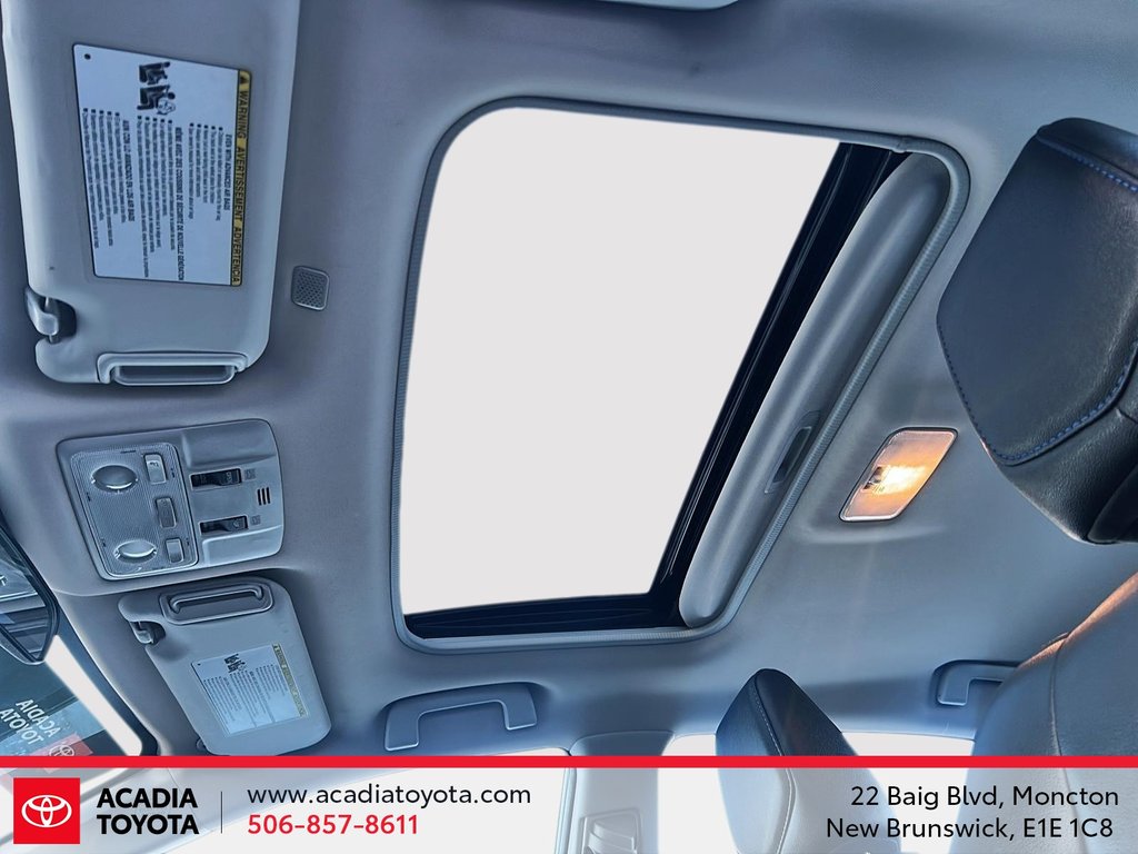 2019 Toyota Corolla SE 6M in Moncton, New Brunswick - 17 - w1024h768px