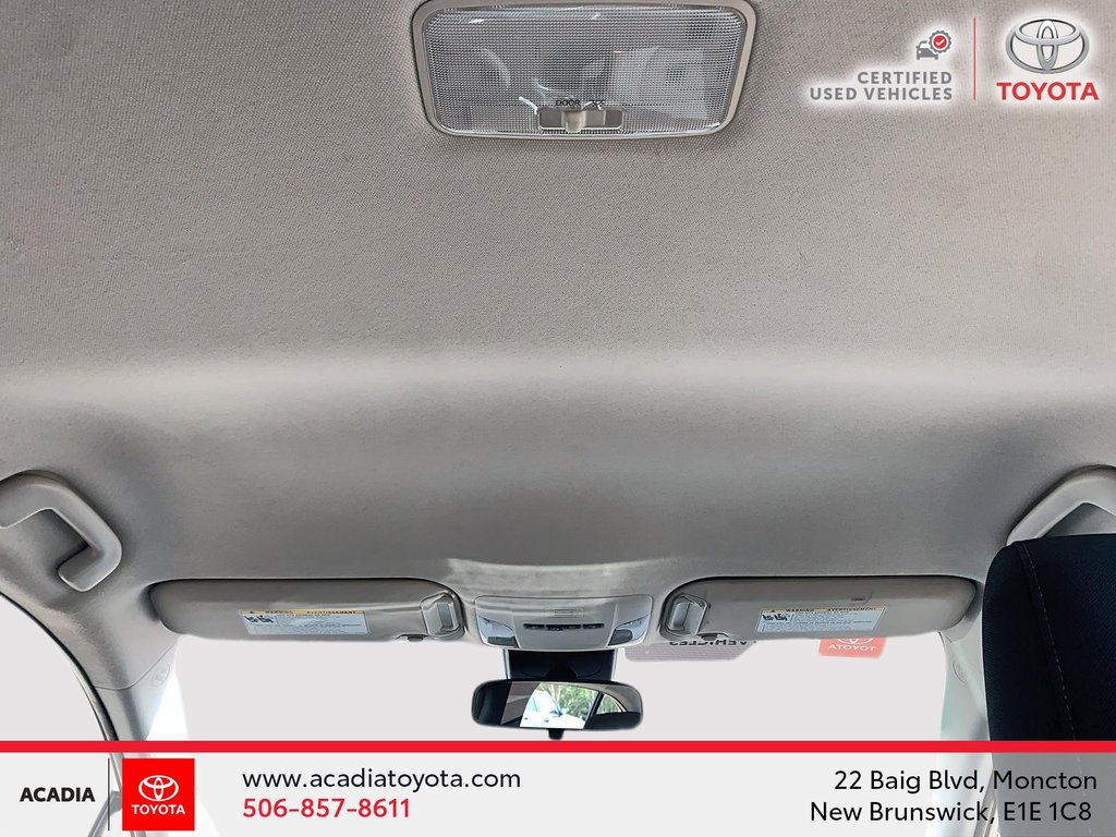 2020 Toyota Corolla LE in Moncton, New Brunswick - 17 - w1024h768px