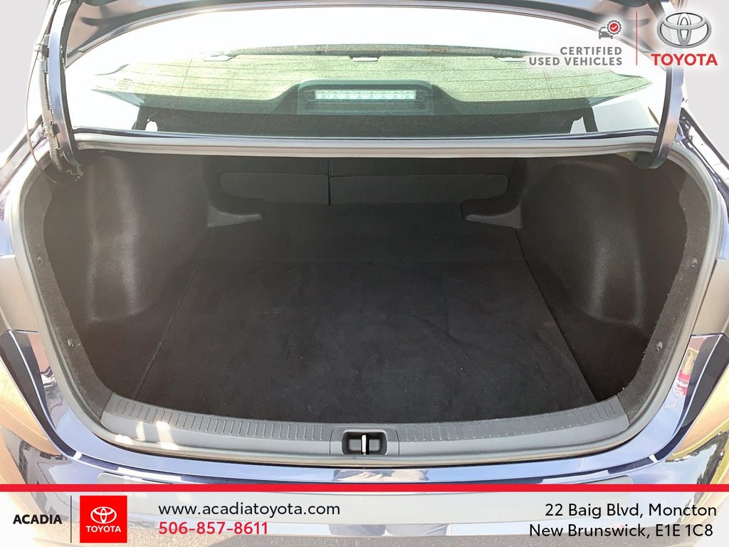 2020 Toyota Corolla LE in Moncton, New Brunswick - 6 - w1024h768px