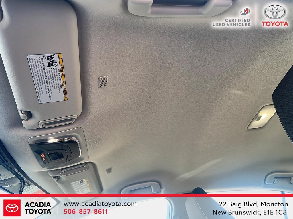 2024 Toyota Corolla Hybrid LE in Moncton, New Brunswick - 18 - w1024h768px