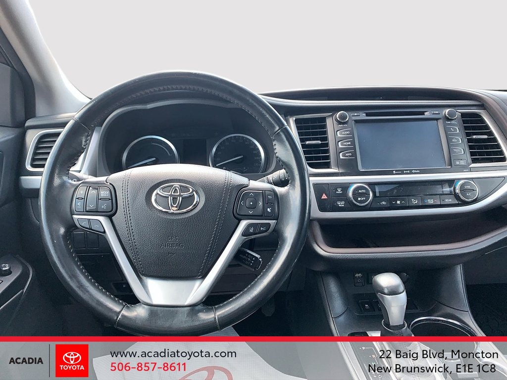 2017 Toyota Highlander hybrid XLE in Moncton, New Brunswick - 10 - w1024h768px