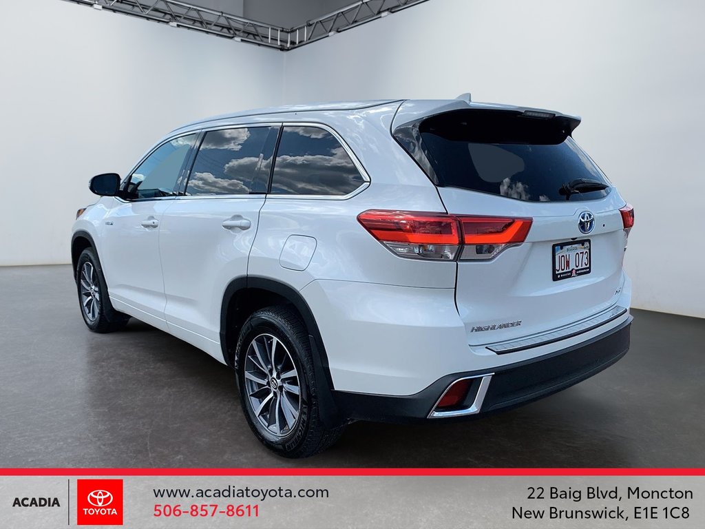 2017 Toyota Highlander hybrid XLE in Moncton, New Brunswick - 4 - w1024h768px