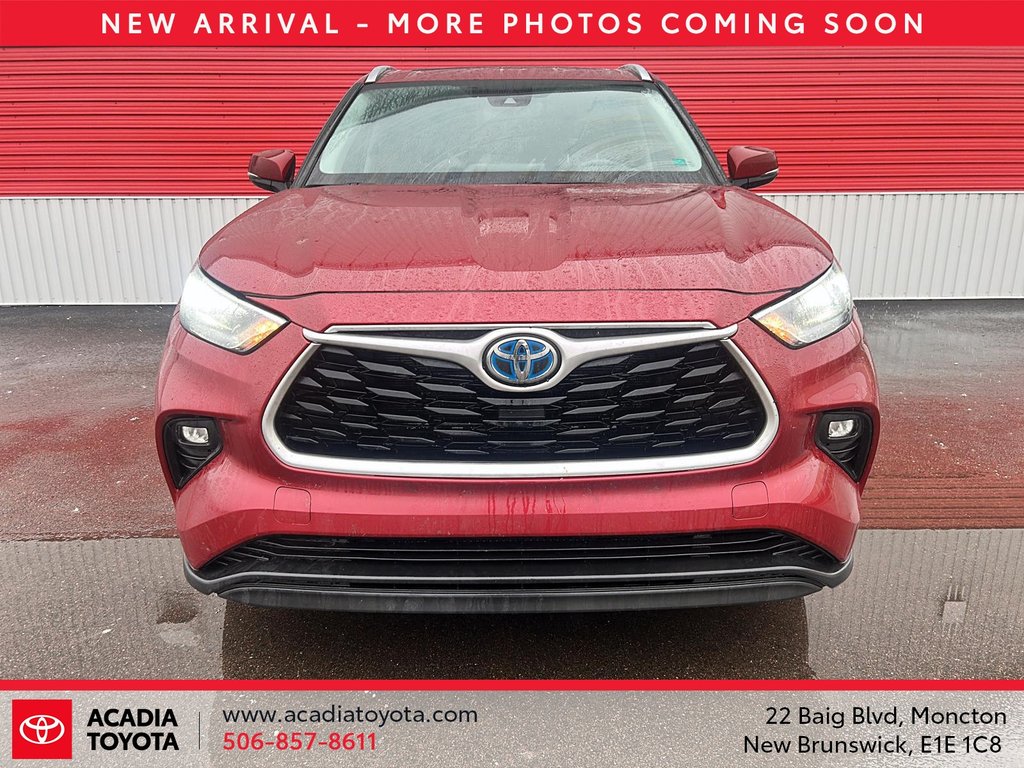 2021 Toyota Highlander Hybrid XLE in Moncton, New Brunswick - 2 - w1024h768px
