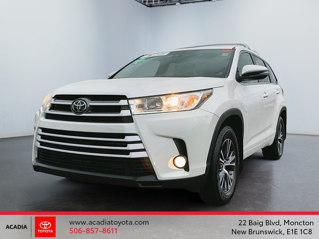 2017 Toyota Highlander LE in Moncton, New Brunswick - 1 - w1024h768px