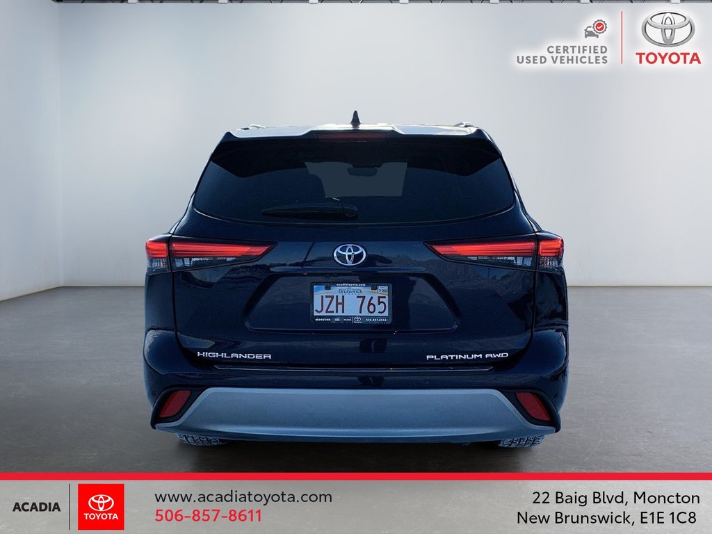 2022 Toyota Highlander LIMITED in Moncton, New Brunswick - 3 - w1024h768px