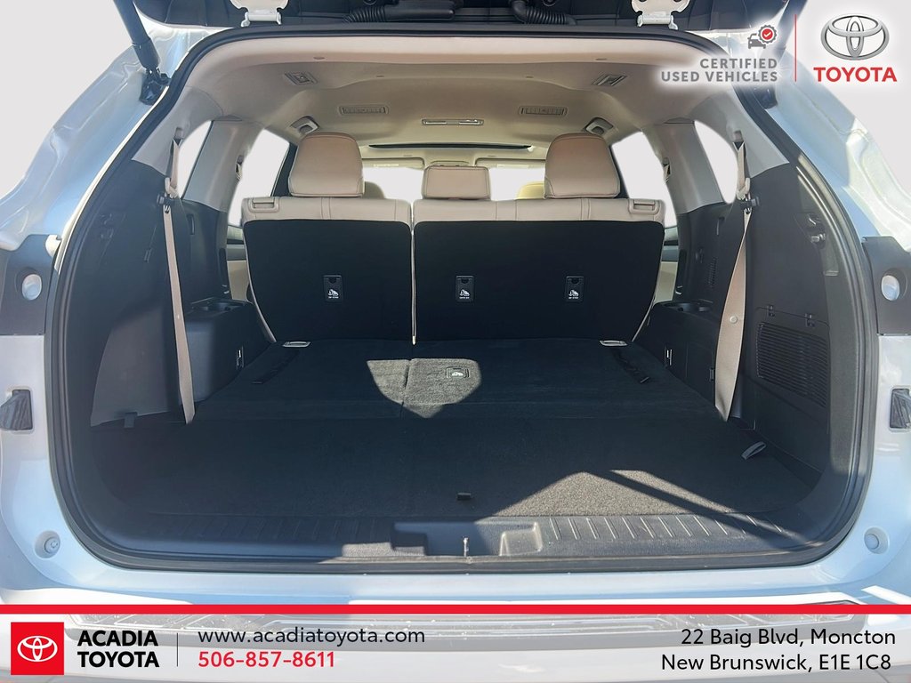 2024 Toyota Highlander Hybrid XLE in Moncton, New Brunswick - 6 - w1024h768px
