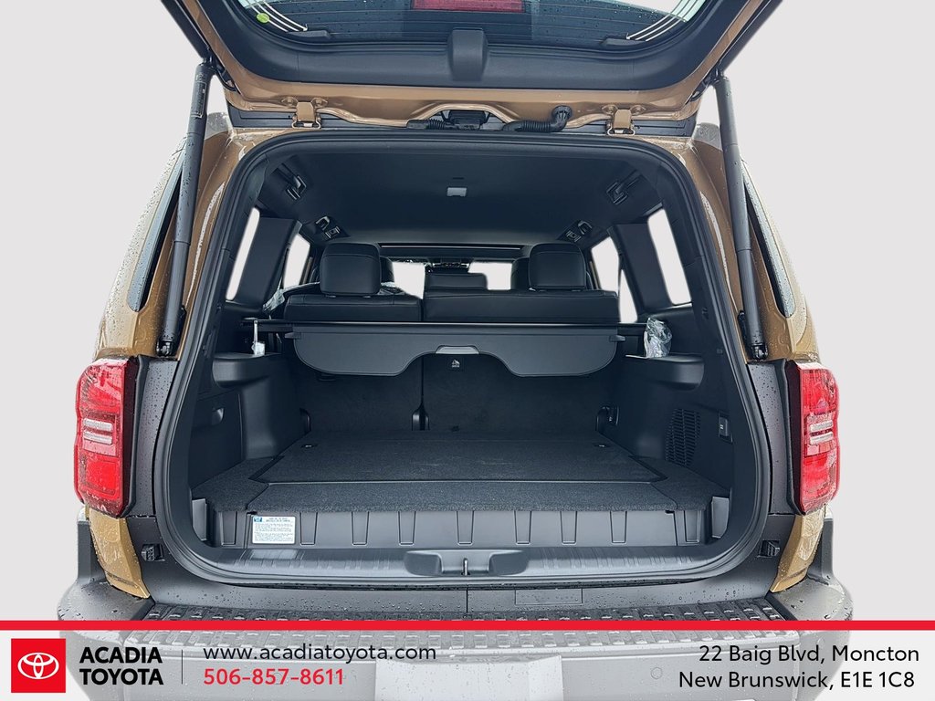 Toyota Land Cruiser Land Cruiser Premium 2026 à Moncton, Nouveau-Brunswick - 6 - w1024h768px