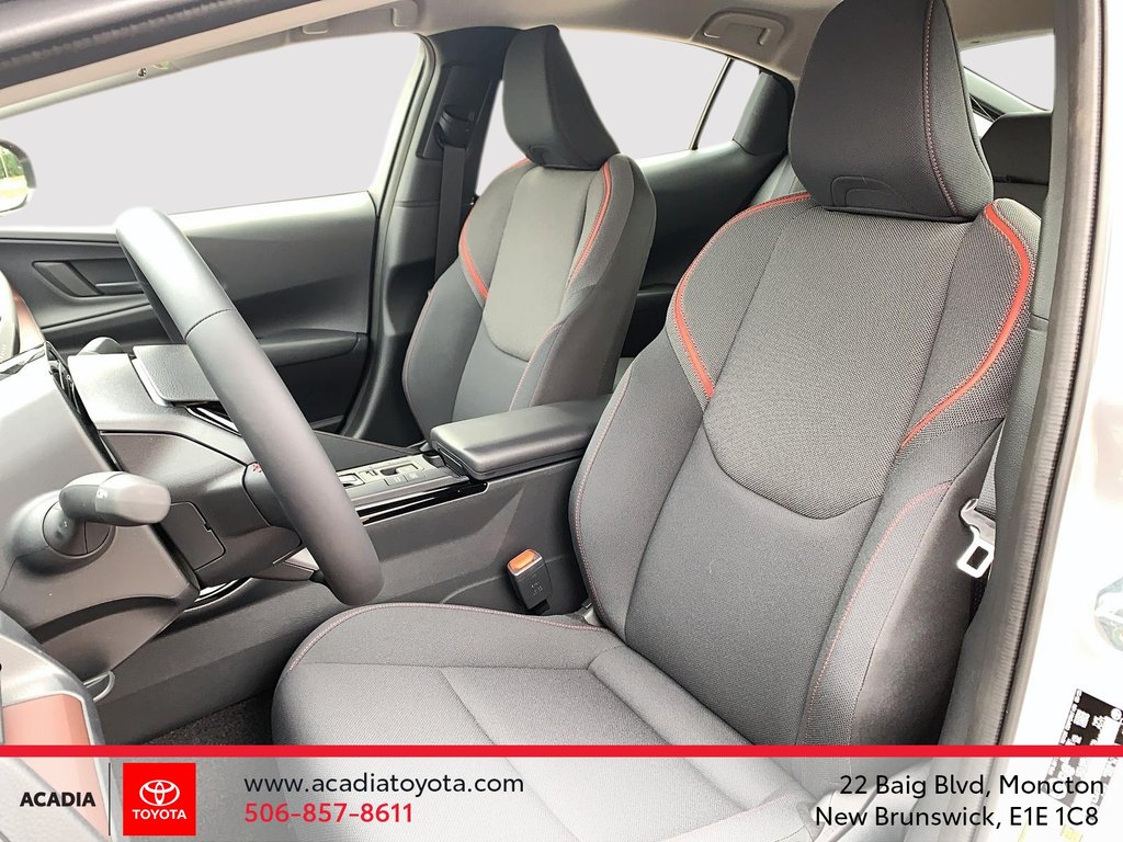 2025 Toyota Prius Plug-in Hybrid SE in Moncton, New Brunswick - 9 - w1024h768px